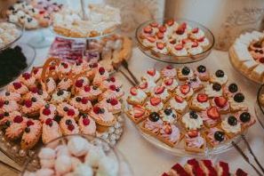 5 dicas para ter uma mesa de doces inesquecível no seu casamento