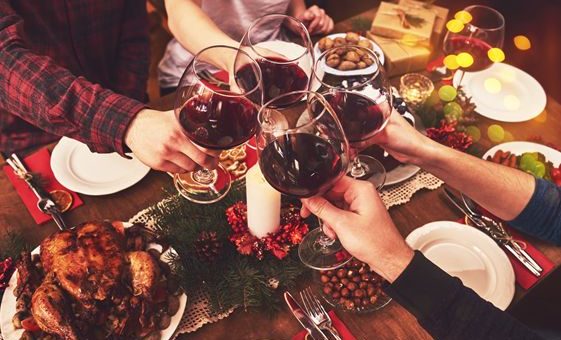 Sommelières ensinam como harmonizar vinhos com pratos típicos da ceia de Natal