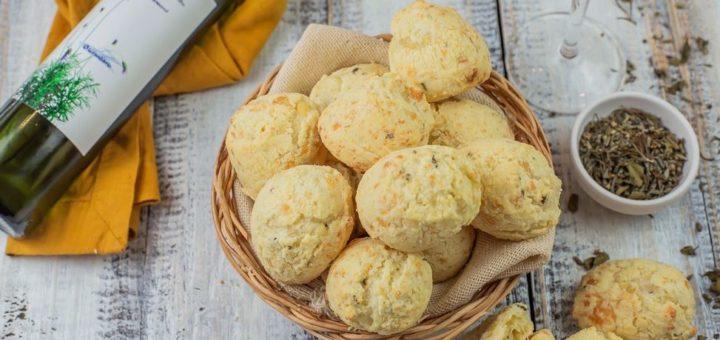 Formaggio Mineiro lança Pão de Queijo com Ervas do Lavandário combinando flores de lavanda com queijo canastra e parmesão