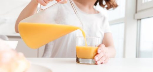 Nutrição: ingerir líquidos durante as refeições pode atrapalhar absorção de nutrientes; especialista explica