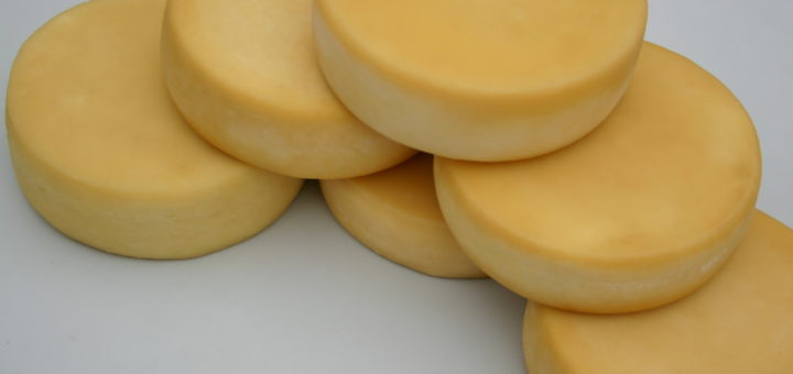 Minas Gerais ganha novas regiões reconhecidas como produtoras de queijos artesanais