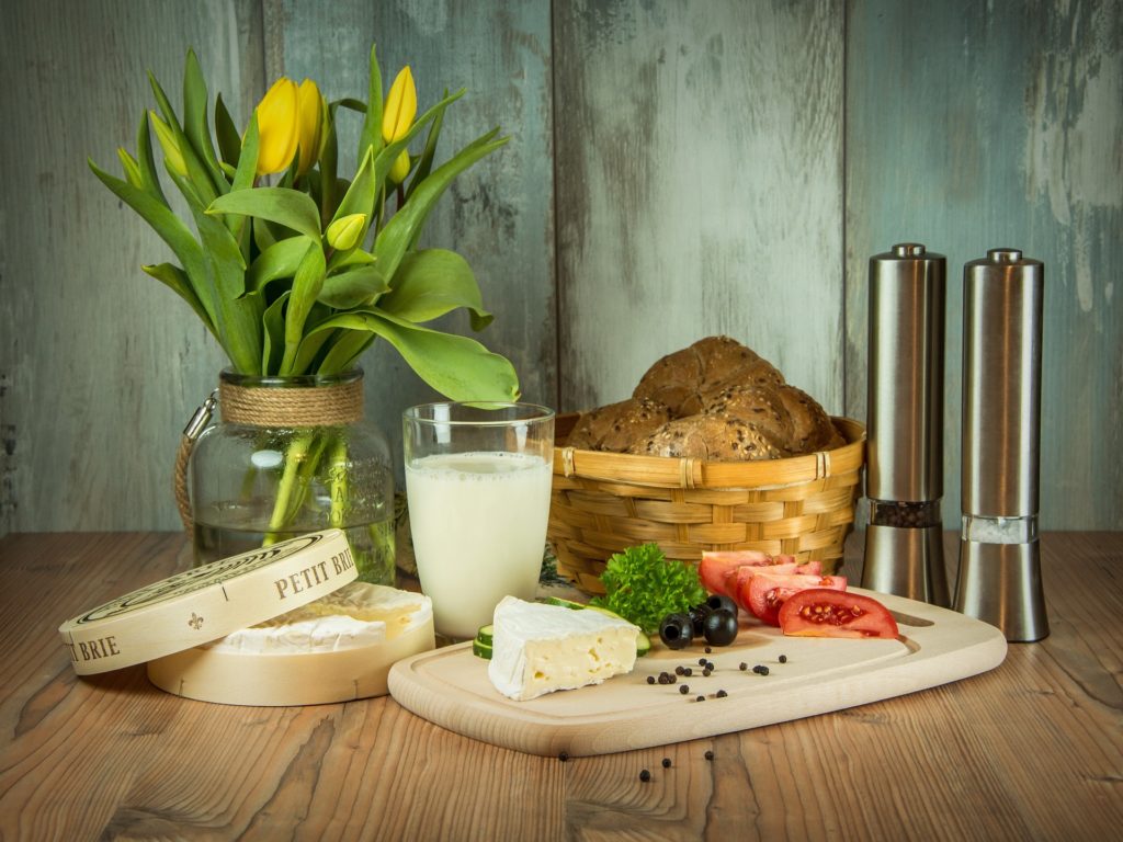 Lácteos e saúde: 3 alimentos que não podem faltar no seu dia a dia 