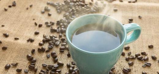Dia Mundial do Café: a ex-Masterchef Iza Dolabela revela o passo a passo para um café perfeito
