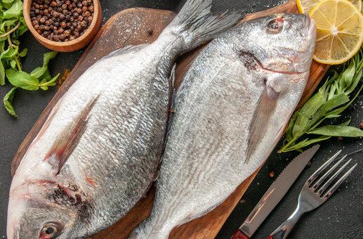 Peixes: como escolher opções frescas e acessíveis