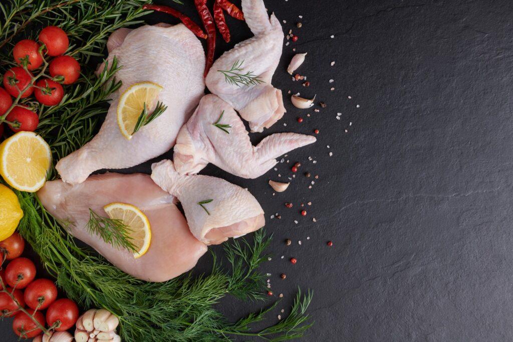 Frango e Ovos: Proteínas poderosas, acessíveis e indispensáveis na mesa do consumidor