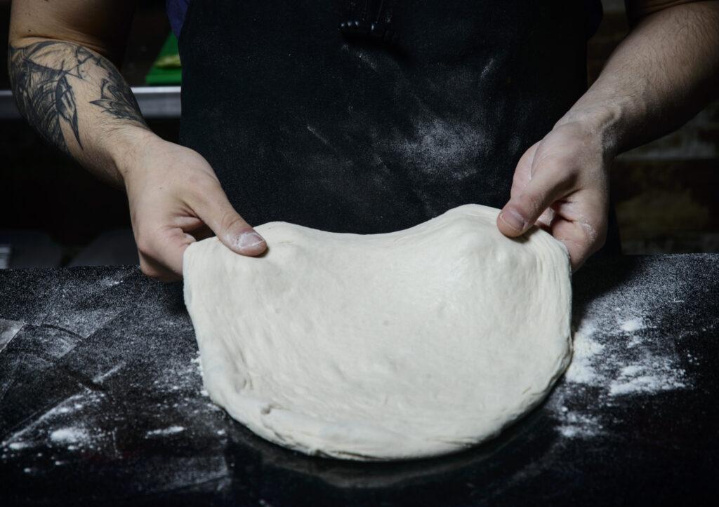 Chef dá dicas para quem cuida de fermento natural em casa durante o inverno