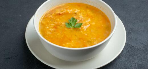 Vai uma sopinha? Saiba como fazer sopas nutritivas e amigas da dieta
