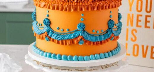 Confeiteira ensina cinco segredos para fazer bolos altos e seguros