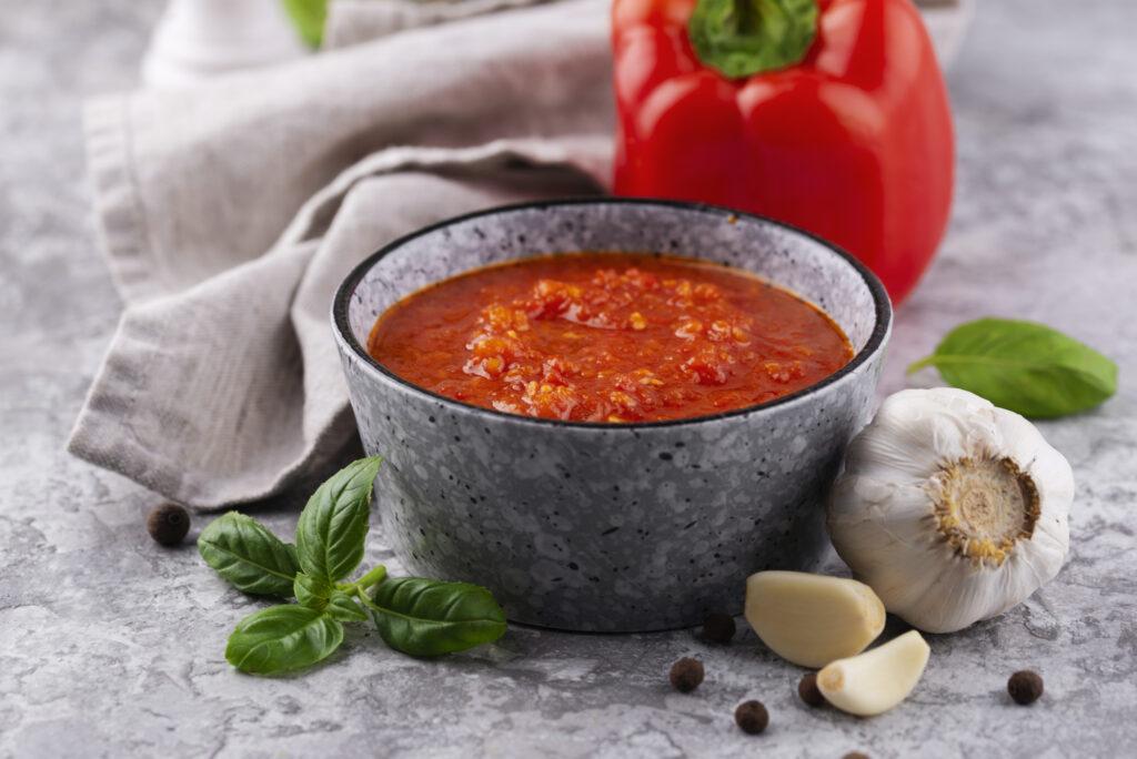 Molho, extrato e passata: qual a diferença entre os atomatados e quais pratos mais combinam com cada um