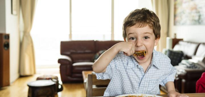 Aprenda dicas para mudar a relação do seu filho com a alimentação