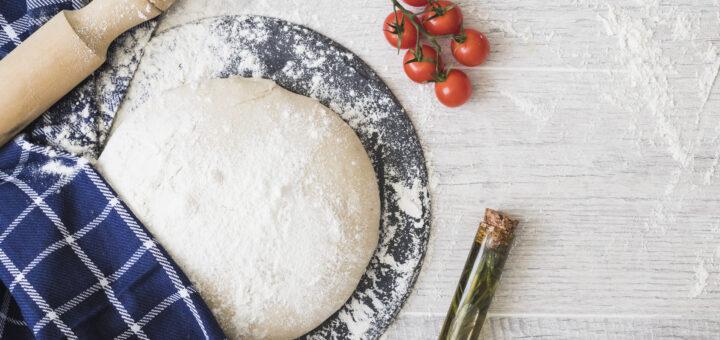 Entenda por que a farinha para pizza é diferente da farinha para pastel