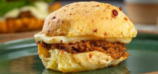 Pão de Queijo: saiba mais sobre um dos nossos quitutes mais populares