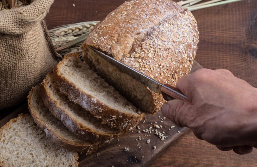 O desperdício de pães pode ser evitado mantendo o frescor dos alimentos panificados por mais tempo