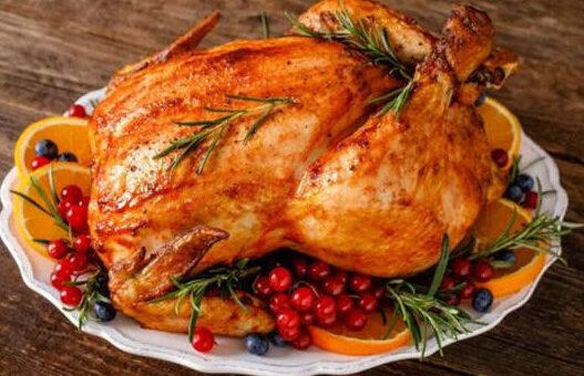 Peru ressecado nunca mais: Veja dicas para acertar no ponto da ave e virar chef do Natal