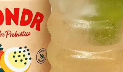 Wondr: o primeiro refrigerante prebiótico do Brasil vira protagonista de drinks refrescantes para o verão.