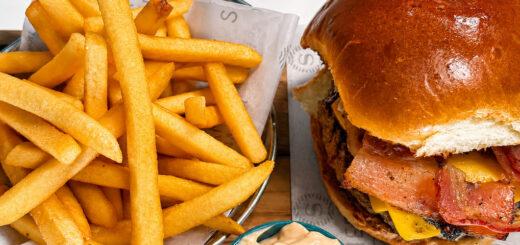 Hambúrguer: chef do hotel Sheraton Grand Rio revela os segredos para o burger perfeito