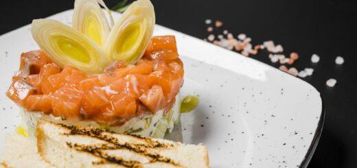 Dia do ceviche: prato peruano conquista os brasileiros e ganha versões com ingredientes tropicais