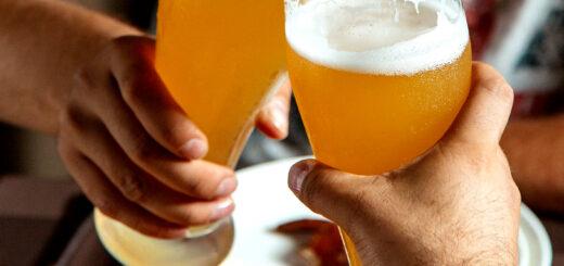 Cerveja e futebol: saiba como harmonizar os principais estilos com petiscos e churrasco