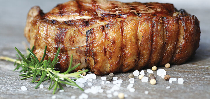 Nem toda carne é para a churrasqueira: chef explica como preparar cada corte corretamente