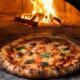 Pizza: Chef e engenheiro químico ensina técnicas científicas para a massa perfeita em receita de fermentação rápida.