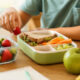 Planejamento e escolhas equilibradas ajudam a manter a alimentação saudável nas férias escolares