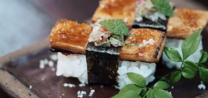Muito além do salmão: ingredientes inusitados transformam o sushi brasileiro