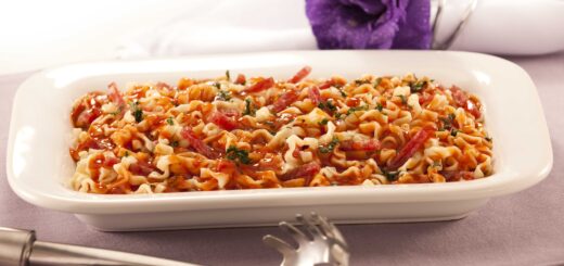Nissin Talharim: o macarrão instantâneo que eleva a categoria com sabor de massa caseira e molho cremoso