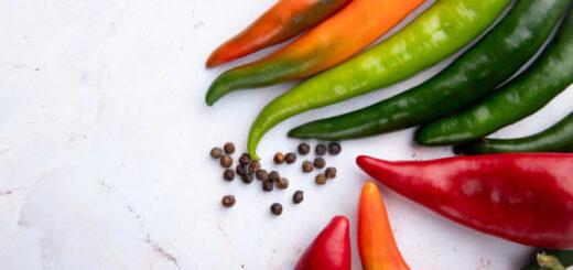 Do suave ao superpicante: conheça nove tipos de pimenta e saiba como utilizá-las na cozinha