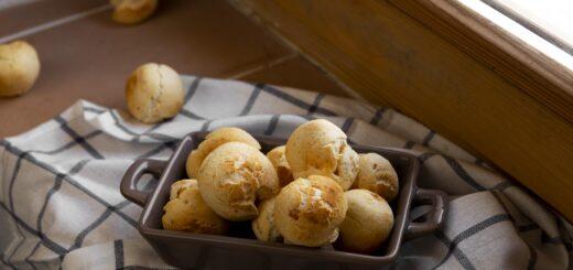 Pão de queijo antes do treino: quando o queridinho brasileiro pode ser uma boa escolha