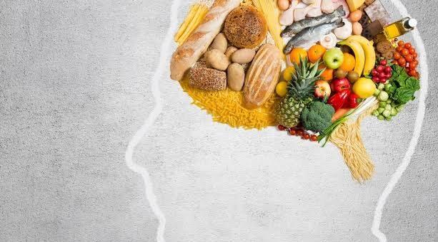 Muito além do açúcar: entenda os fatores biológicos e comportamentais por trás da vontade irresistível de comer doces
