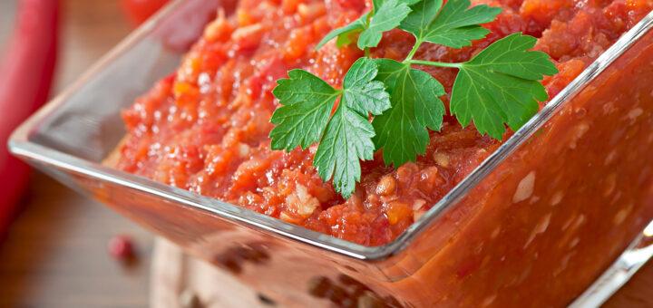 Por que o tomate ralado virou tendência na cozinha dos brasileiros?