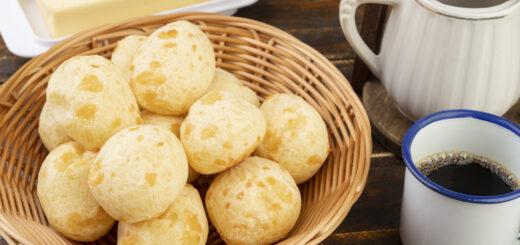 Pão de Queijo: Chef ensina receita vegana de mandioquinha que une memória afetiva e inovação
