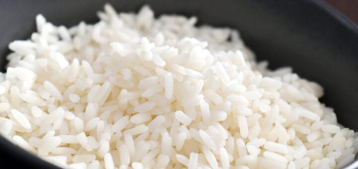 Arroz representa 22% dos alimentos descartados pelas famílias; saiba como aproveitar as sobras